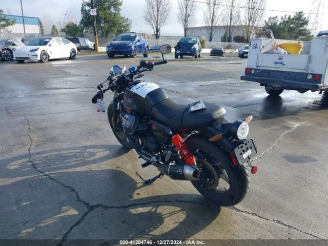 2023 MOTO GUZZI V7 ZGUKZUE06PM000258 Photo 2