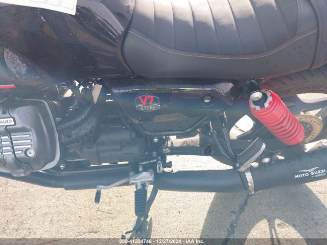 2023 MOTO GUZZI V7 ZGUKZUE06PM000258 Photo 8