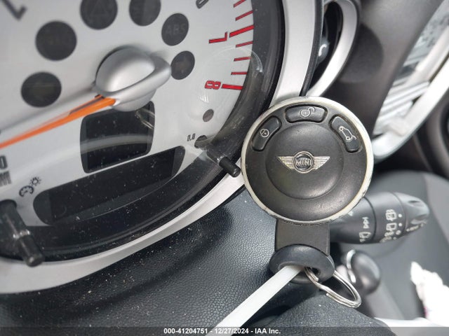 2009 MINI COOPER WMWMF33599TW73094 Photo 10