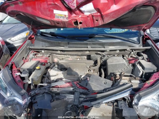 2T3RFREV2JW731055 Toyota Rav4 Adventure/xle