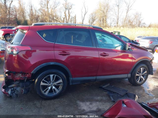 2T3RFREV2JW731055 Toyota Rav4 Adventure/xle