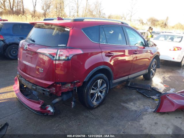 2T3RFREV2JW731055 Toyota Rav4 Adventure/xle