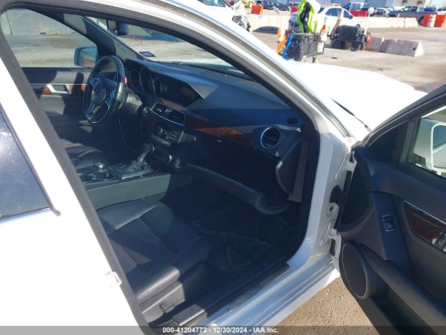WDDGF4HB3EA966117 Mercedes-Benz C 250 Luxury/sport