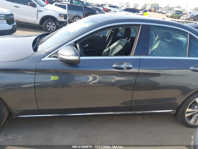 55SWF4JB7FU082544 Mercedes-Benz C 300 Luxury/sport