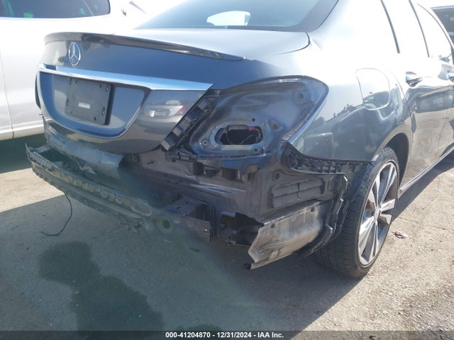 55SWF4JB7FU082544 Mercedes-Benz C 300 Luxury/sport