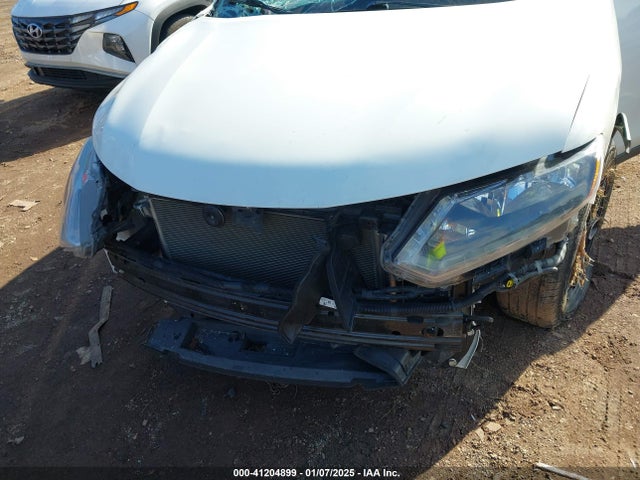 JN8AT2MT3GW013509 Nissan ROGUE S