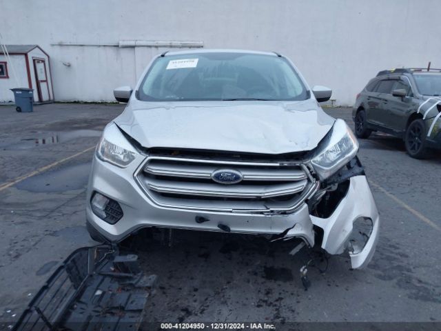 1FMCU9GD1HUD77449 Ford ESCAPE SE