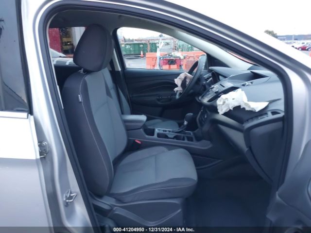 1FMCU9GD1HUD77449 Ford ESCAPE SE