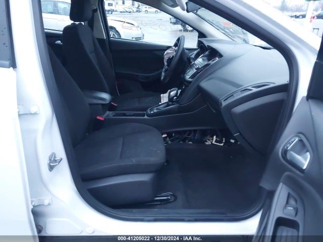 Ford FOCUS SE 2018 1FADP3F29JL222159 Image 5