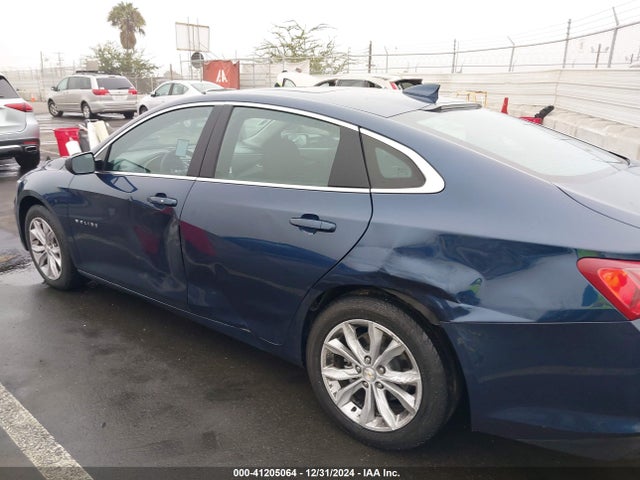 1G1ZD5ST5NF132667 Chevrolet Malibu Fwd Lt