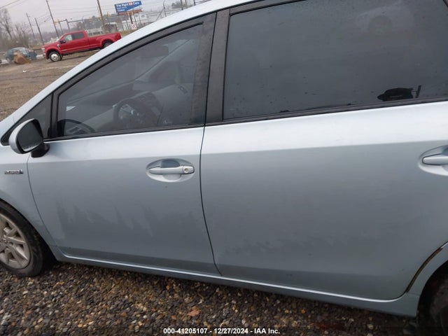 Toyota Prius V Two 2014 JTDZN3EU3E3317945 Image 14
