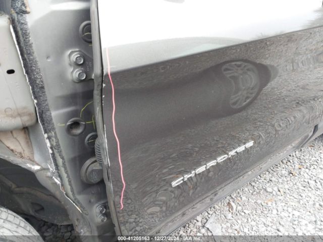 1C4PJLDB1KD402839 Jeep Cherokee Limited Fwd