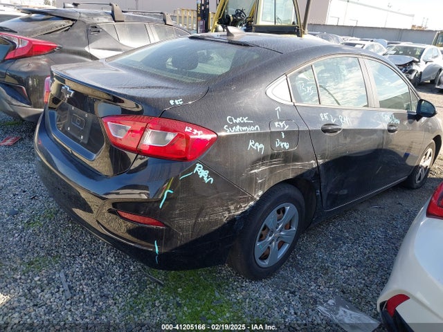 1G1BC5SM1J7229608 Chevrolet Cruze Ls Auto