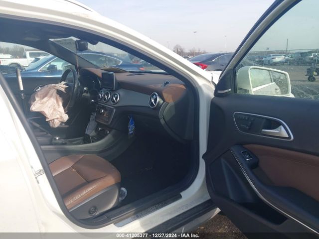 WDCTG4GB1FJ038731 Mercedes-Benz Gla 250 4matic