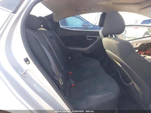 KMHDH4AE4FU259437 Hyundai ELANTRA SE