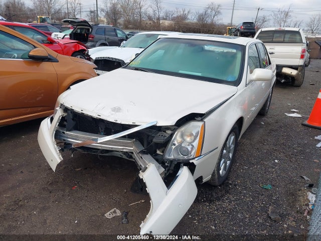 2011 CADILLAC DTS 1G6KD5E68BU120893 Photo 1