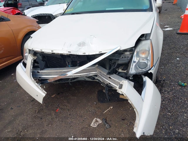 2011 CADILLAC DTS 1G6KD5E68BU120893 Photo 5