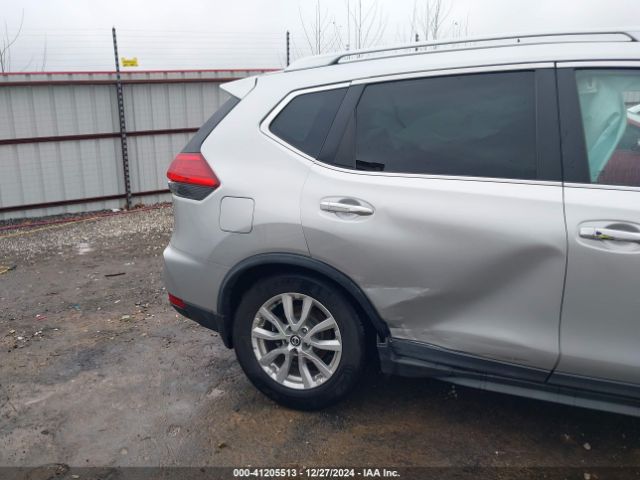 KNMAT2MT2HP612845 Nissan ROGUE SV