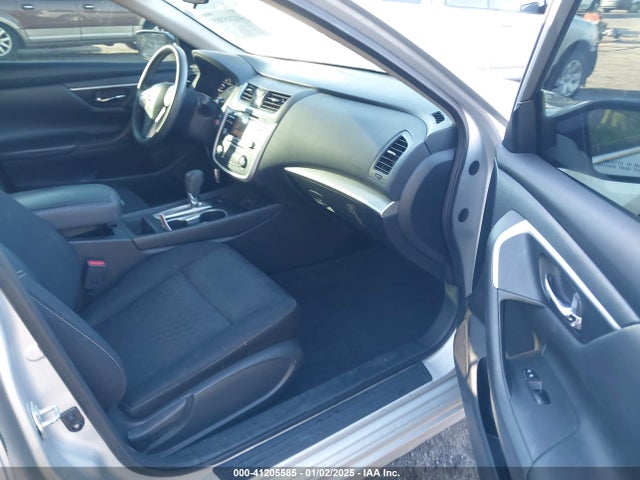 Nissan Altima 2.5 S 2018 1N4AL3AP7JC122983 Image 5