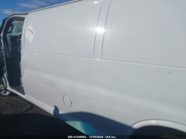 1GCWGBFG8K1317771 Chevrolet Express 2500 Work Van