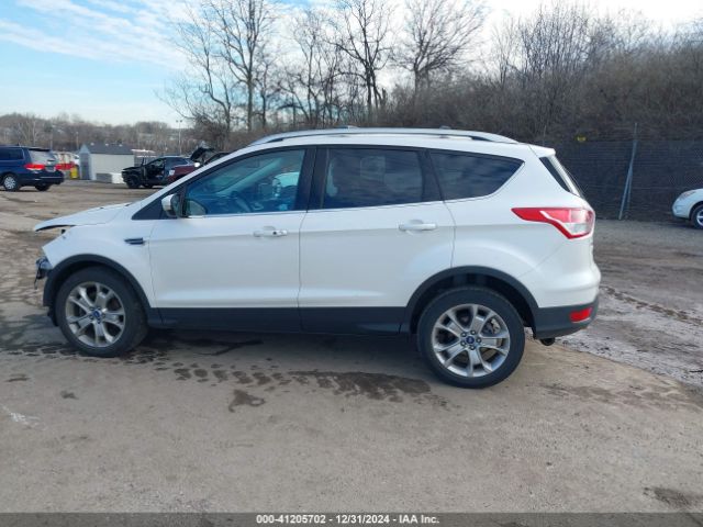 1FMCU9JXXEUA81070 Ford Escape Titanium