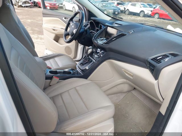 1FMCU9JXXEUA81070 Ford Escape Titanium