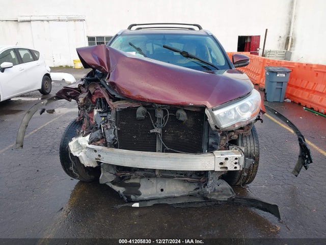 Toyota 2gr-fe 2016 5TDJKRFHXGS317856 Image 13