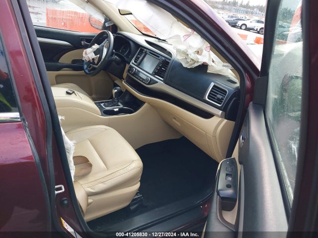Toyota 2gr-fe 2016 5TDJKRFHXGS317856 Image 5