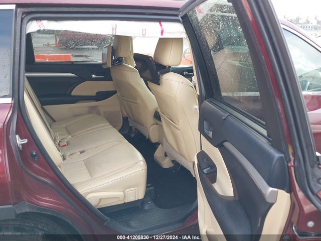 Toyota 2gr-fe 2016 5TDJKRFHXGS317856 Image 8