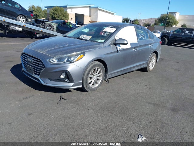 Hyundai SONATA SE 2018 5NPE24AF5JH674398 Image 2