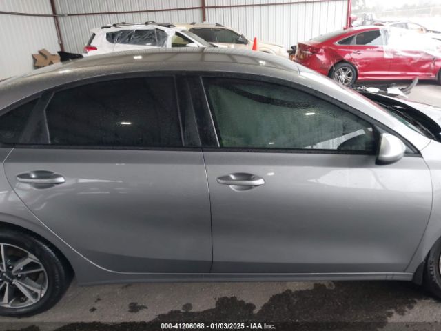 3KPF24AD6RE793709 KIA Forte Lxs