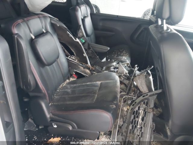 2C4RDGEGXJR238956 Dodge Grand Caravan Gt
