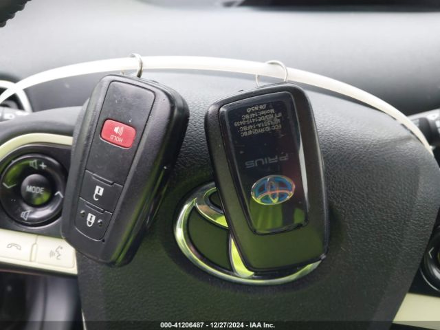 JTDKARFU1G3522536 Toyota Prius Three