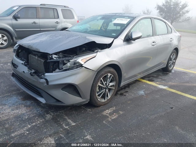 KIA Forte Lxs 2023 3KPF24AD7PE542601 Image 2