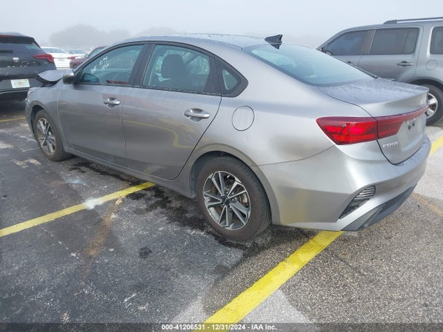 KIA Forte Lxs 2023 3KPF24AD7PE542601 Image 3