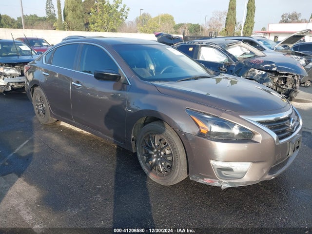 Nissan Altima 2.5 S 2014 1N4AL3AP0EN213331 Image 13