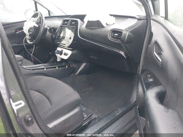 JTDKBRFU7H3576843 Toyota Prius Two