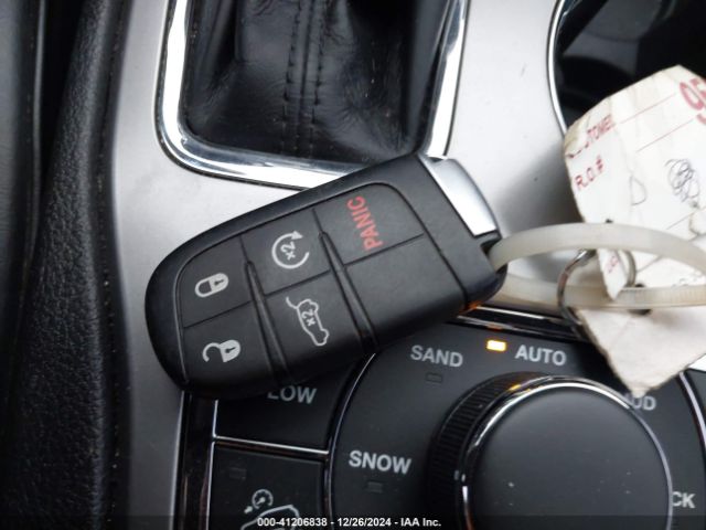 1C4RJFCG6JC266462 Jeep Grand Cherokee Overland 4x4
