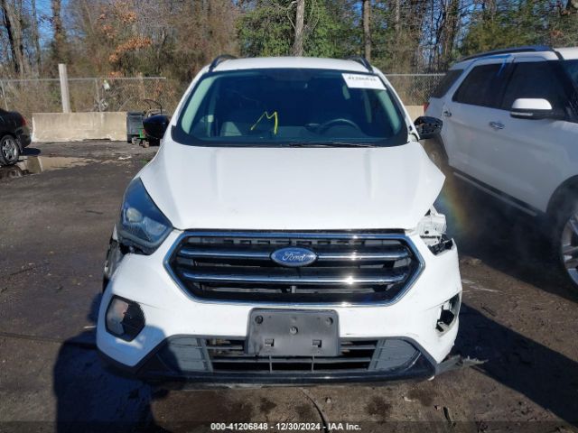 1FMCU9GD5JUB29632 Ford ESCAPE SE