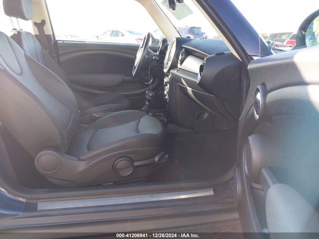 2011 MINI COOPER WMWSU3C54BT251365 Photo 4