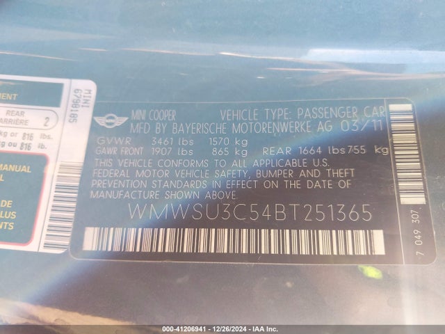 2011 MINI COOPER WMWSU3C54BT251365 Photo 8