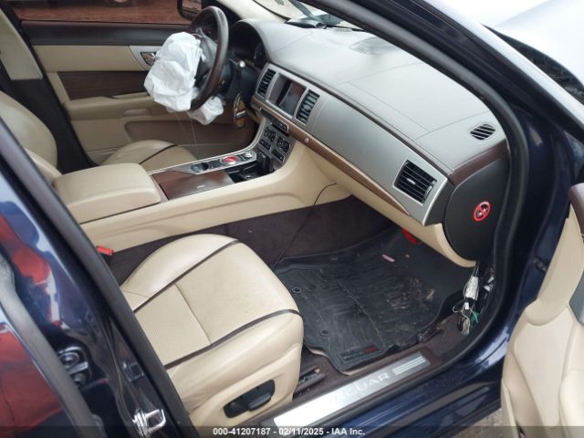 SAJWJ0FF6F8U56616 Jaguar Xf 3.0 Portfolio/3.0 Sport