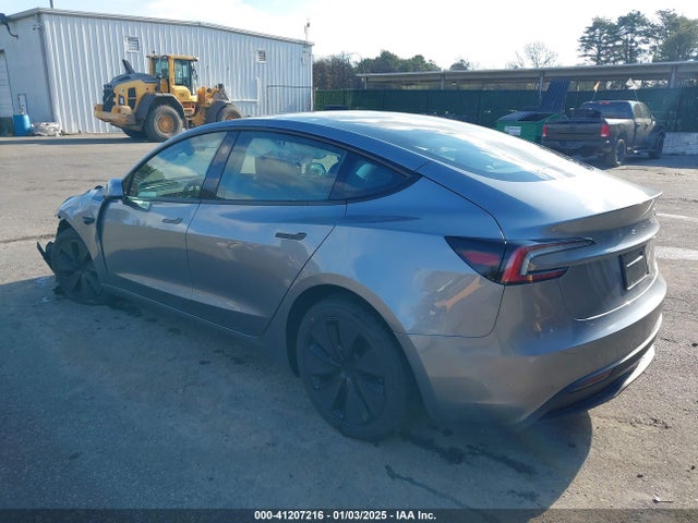 2025 TESLA MODEL 3 5YJ3E1EAXSF904139 Photo 2