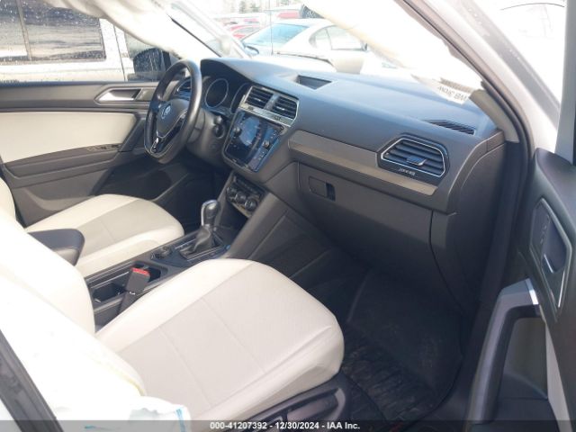 3VV2B7AX1KM045831 Volkswagen Tiguan 2.0t Se/2.0t Sel/2.0t Sel R-line/2.0t Sel R-line Black