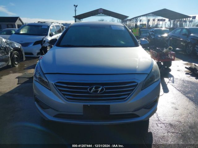 5NPE24AF3FH250256 Hyundai SONATA SE