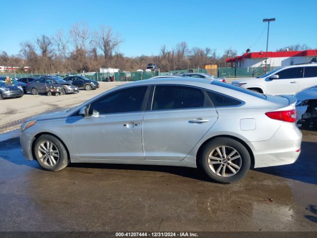 5NPE24AF3FH250256 Hyundai SONATA SE