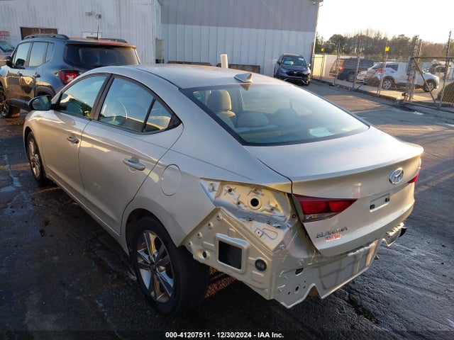 5NPD84LF3HH154055 Hyundai ELANTRA SE
