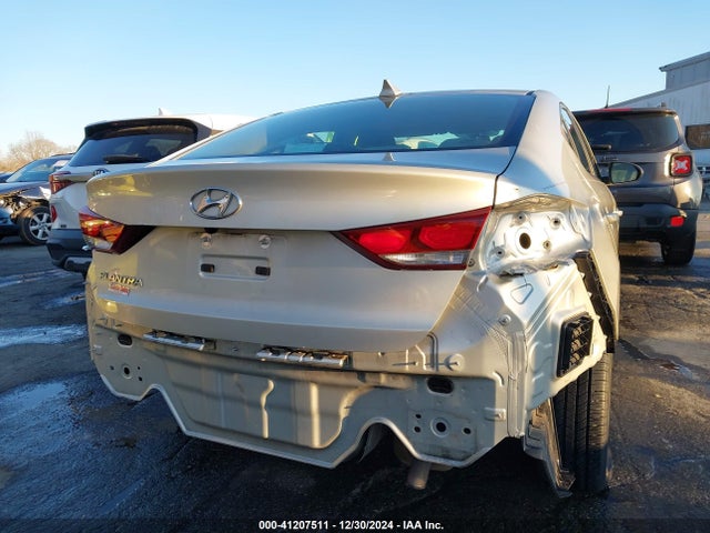 5NPD84LF3HH154055 Hyundai ELANTRA SE