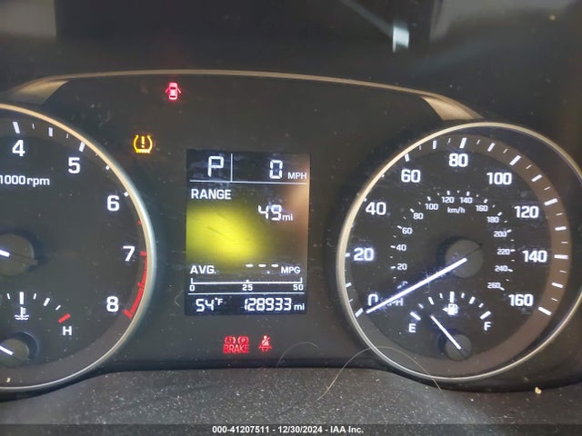 5NPD84LF3HH154055 Hyundai ELANTRA SE