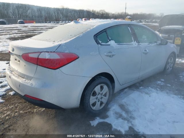 KNAFK4A63E5142364 KIA FORTE LX